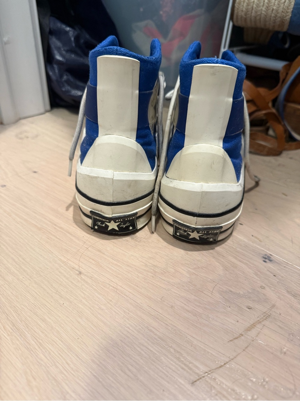 Converse Womens High Top Sneakers in Royal Blue and White - Picture 4 of 6
